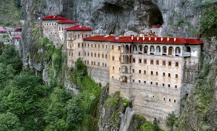 1568183819_aqj_Sumela_Monastery1.jpg