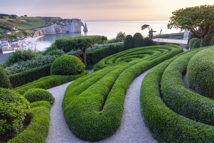 1765849526_CKG_Etretat_Gardens.jpg